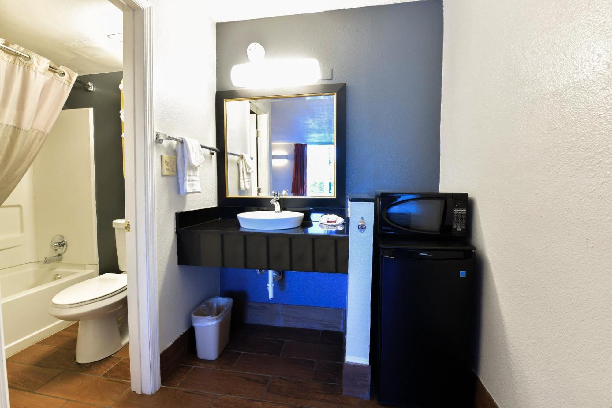 Oyo Hotel Valdosta Ga I-75 Экстерьер фото